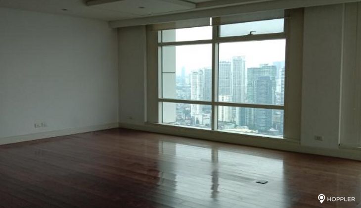 "3BR Condo for Rent in One Roxas Triangle, Urdaneta Village, Makati"07