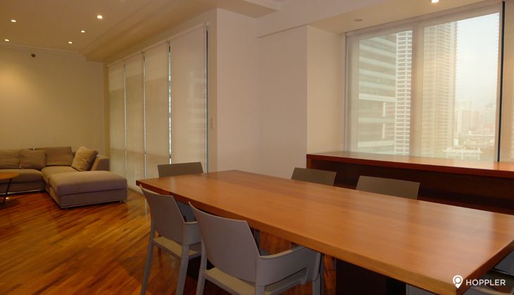 "2BR Condo for Rent in Amorsolo East, Rockwell Center, Makati"04