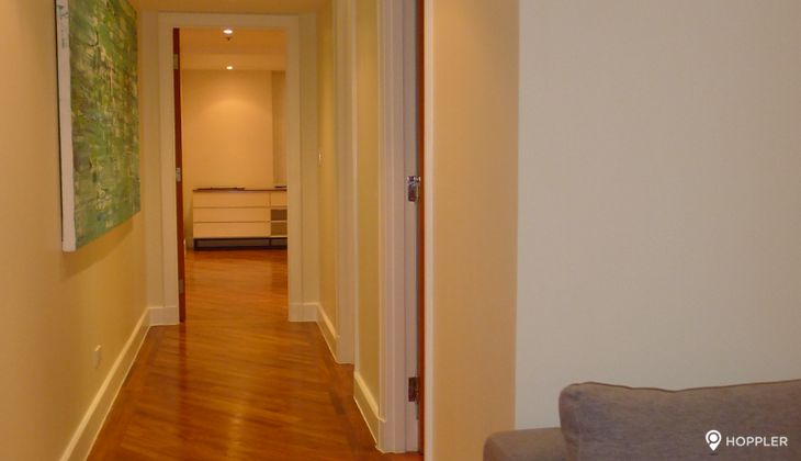 "2BR Condo for Rent in Amorsolo East, Rockwell Center, Makati"09