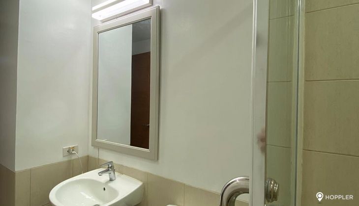 "1BR Condo for Rent in Icon Plaza, BGC - Bonifacio Global City, Taguig"06