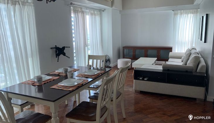 "1BR Condo for Rent in The Manansala, Rockwell Center, Makati"09