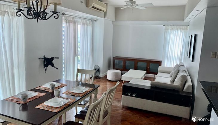 "1BR Condo for Rent in The Manansala, Rockwell Center, Makati"10