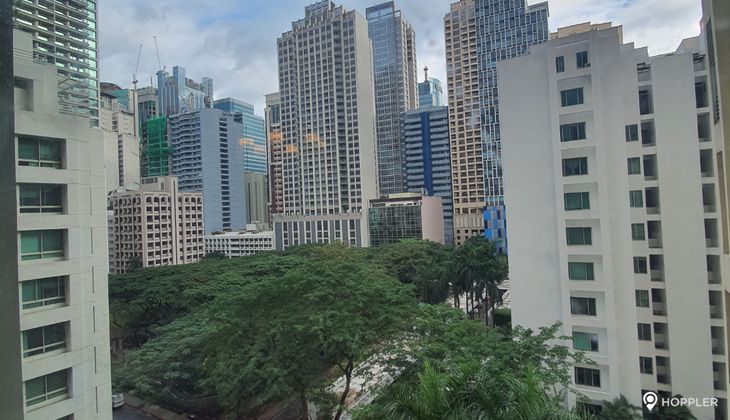 "3BR Condo for Rent in The Regency at Salcedo, Salcedo Village, Makati"09