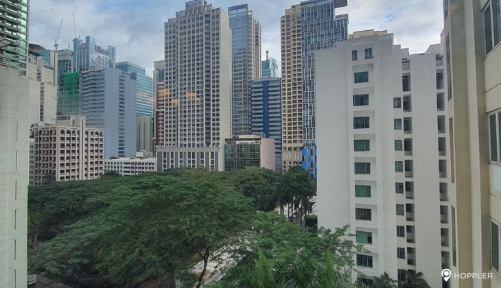 "3BR Condo for Rent in The Regency at Salcedo, Salcedo Village, Makati"10