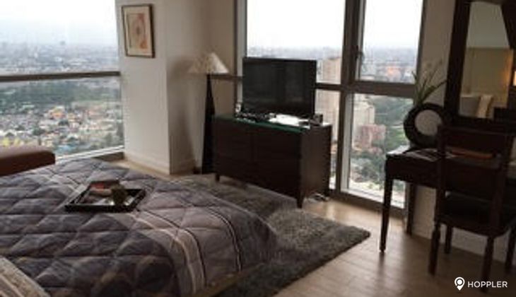 "3BR Condo for Rent in One Shangri-La Place, Ortigas Center, Mandaluyong"02