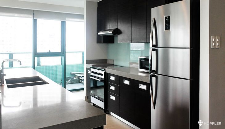 "3BR Condo for Rent in Edades Tower and Garden Villas, Rockwell Center, Makati"09