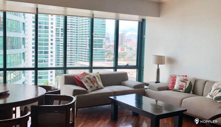 "2BR Condo for Rent in Hidalgo Place, Rockwell Center, Makati"02