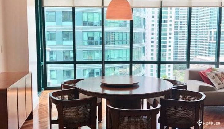 "2BR Condo for Rent in Hidalgo Place, Rockwell Center, Makati"03