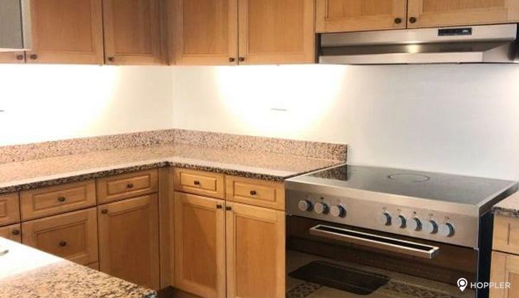 "2BR Condo for Rent in Hidalgo Place, Rockwell Center, Makati"04