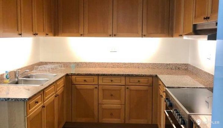 "2BR Condo for Rent in Hidalgo Place, Rockwell Center, Makati"09