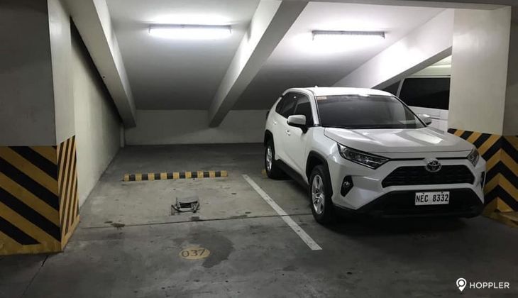 "2BR Condo for Rent in Tivoli Garden Residences, Hulo, Mandaluyong"02