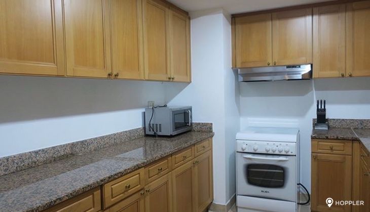 "1BR Condo for Rent in Amorsolo East, Rockwell Center, Makati"06