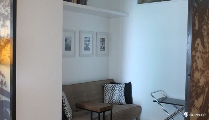 "1BR Condo for Rent in Amorsolo East, Rockwell Center, Makati"10