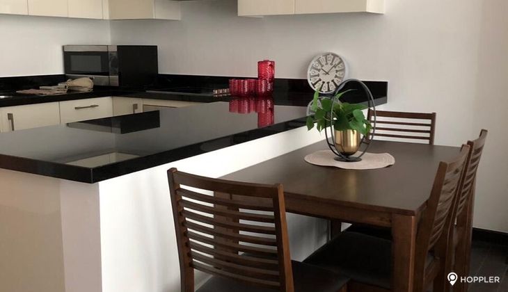 "1BR Condo for Rent in Trump Tower Manila, Poblacion, Makati"02