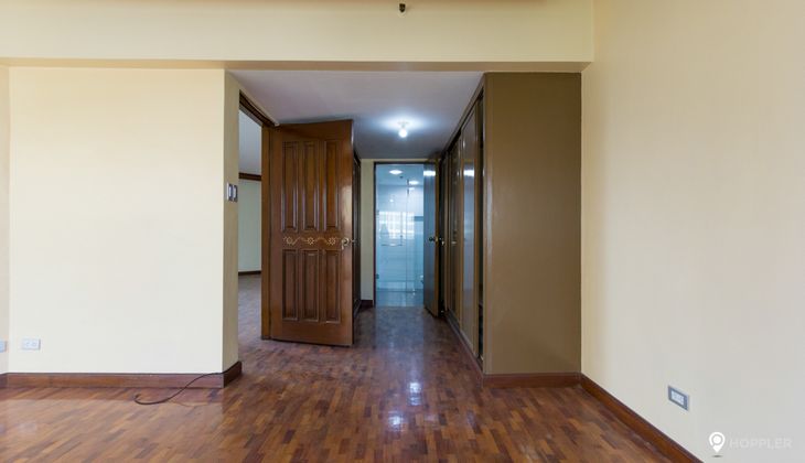 "4BR Condo for Rent in The Ritz Towers, Urdaneta Village, Makati"09