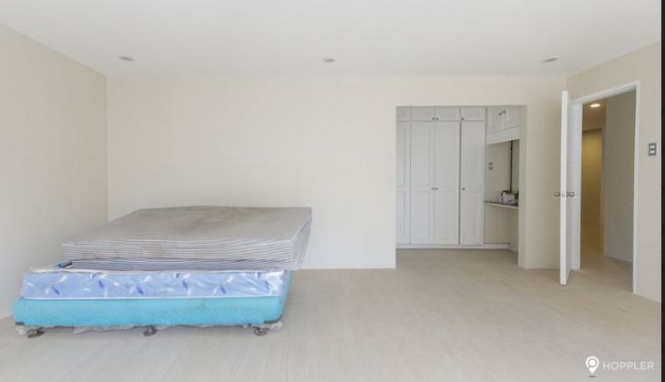 "3BR Condo for Rent in La Maison, San Lorenzo Village, Makati"04