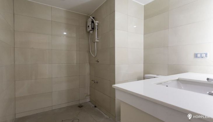 "3BR Condo for Rent in La Maison, San Lorenzo Village, Makati"05