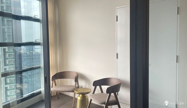 "2BR Condo for Rent in Garden Towers, Legazpi Village, Makati"02