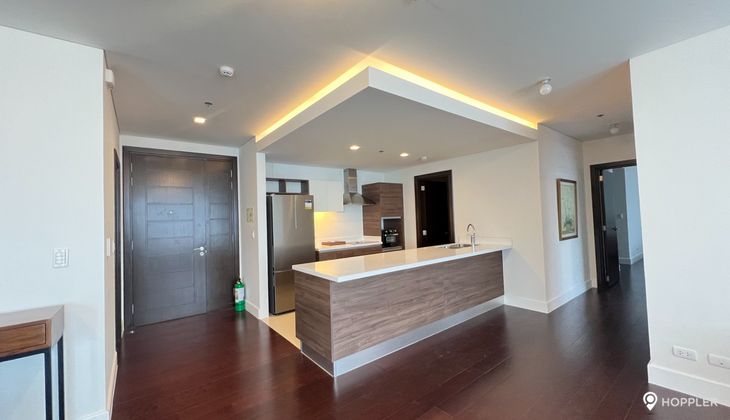 "2BR Condo for Rent in Garden Towers, Legazpi Village, Makati"10