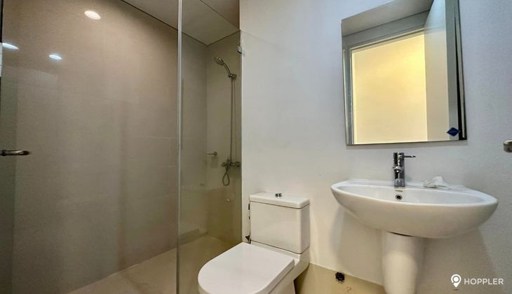"2BR Condo for Rent in Arya Residences, BGC - Bonifacio Global City, Taguig"03