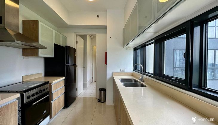 "2BR Condo for Rent in Arya Residences, BGC - Bonifacio Global City, Taguig"04