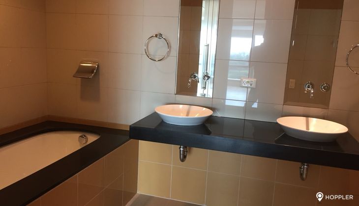 "3BR Condo for Rent in One McKinley Place, BGC - Bonifacio Global City, Taguig"06