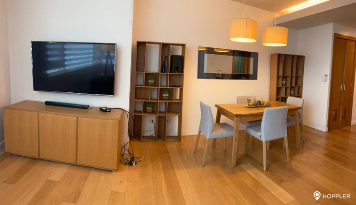 "1BR Condo for Rent in Park Terraces, San Lorenzo Village, Makati"06