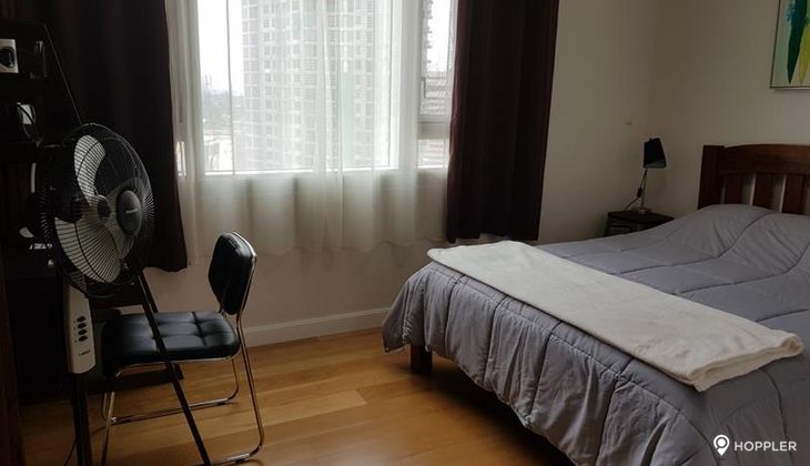 "1BR Condo for Rent in Park Terraces, San Lorenzo Village, Makati"04