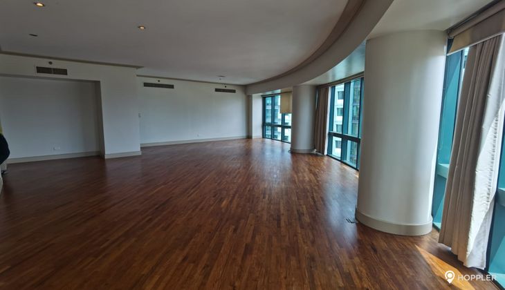"3BR Condo for Rent in Rizal Tower, Rockwell Center, Makati"02