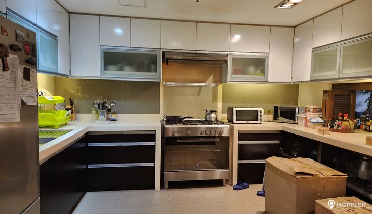 "3BR Condo for Rent in Alexandra Condominium, Ortigas Center, Pasig"03