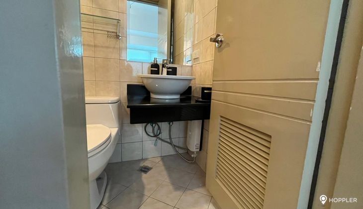 "Studio Condo for Rent in Forbeswood Parklane, BGC - Bonifacio Global City, Taguig"03