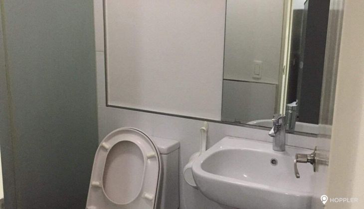 "Studio Condo for Rent in Red Oak at Two Serendra, BGC - Bonifacio Global City, Taguig"06