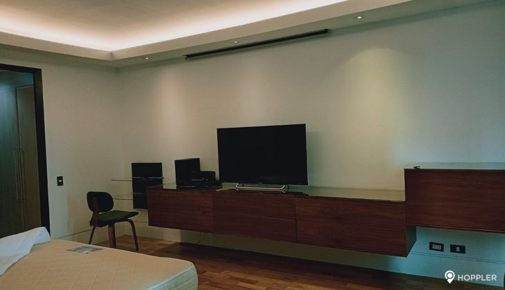 "3BR Condo for Rent in One McKinley Place, BGC - Bonifacio Global City, Taguig"10