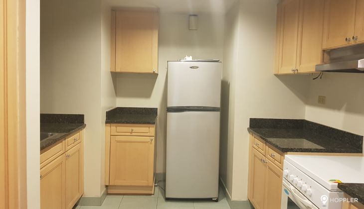 "1BR Condo for Rent in Hidalgo Place, Rockwell Center, Makati"05