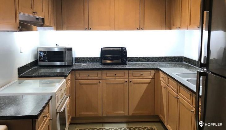 "2BR Condo for Rent in Hidalgo Place, Rockwell Center, Makati"02
