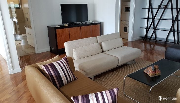 "2BR Condo for Rent in Joya Lofts and Towers, Rockwell Center, Makati"06