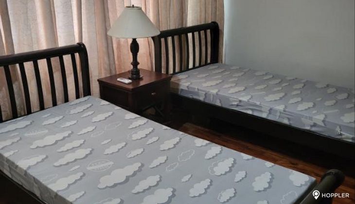 "2BR Condo for Rent in Easton Place, Salcedo Village, Makati"06