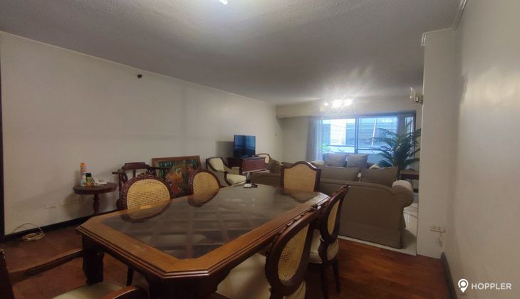 "2BR Condo for Rent in Century Plaza, Legazpi Village, Makati"04