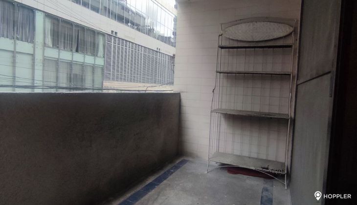 "2BR Condo for Rent in Century Plaza, Legazpi Village, Makati"06