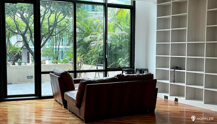 "2BR Condo for Rent in Amorsolo West, Rockwell Center, Makati"01