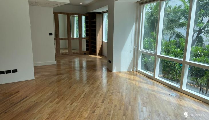 "2BR Condo for Rent in Amorsolo West, Rockwell Center, Makati"02