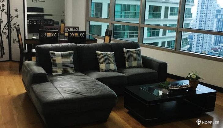 "2BR Condo for Rent in The Residences at Greenbelt, Legazpi Village, Makati"08