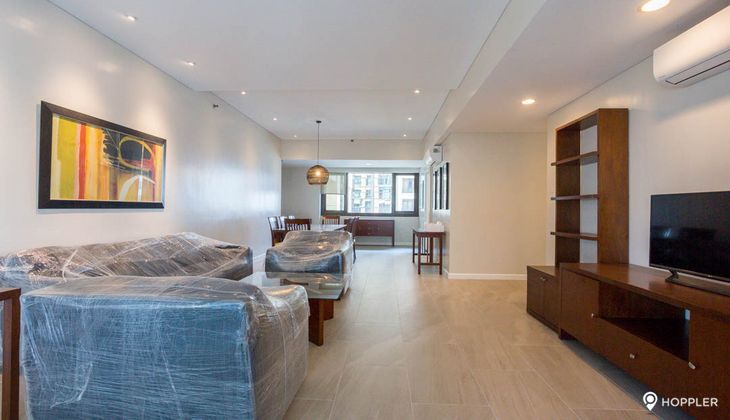 "2BR Condo for Rent in The Shang Grand Tower, Legazpi Village, Makati"05