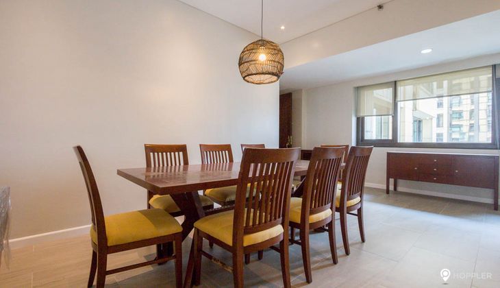 "2BR Condo for Rent in The Shang Grand Tower, Legazpi Village, Makati"06