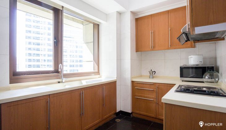 "2BR Condo for Rent in The Shang Grand Tower, Legazpi Village, Makati"09