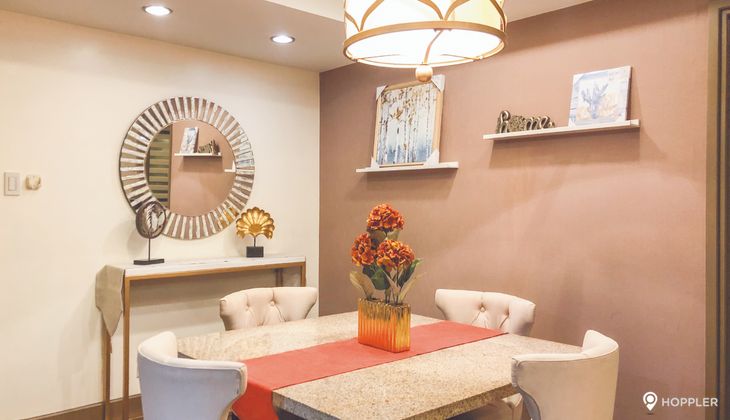 "2BR Condo for Rent in Edades Tower and Garden Villas, Rockwell Center, Makati"02