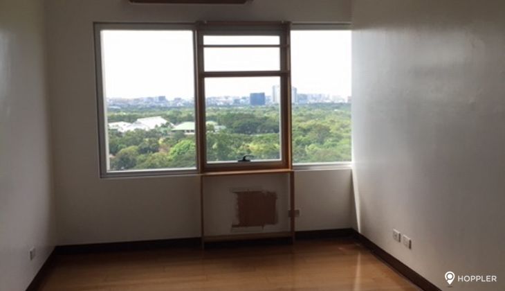 "1BR Condo for Rent in Fairways Tower, BGC - Bonifacio Global City, Taguig"04