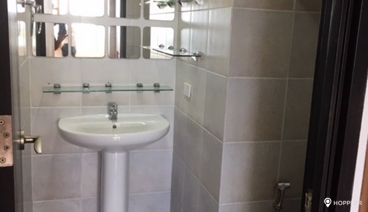 "1BR Condo for Rent in Fairways Tower, BGC - Bonifacio Global City, Taguig"05
