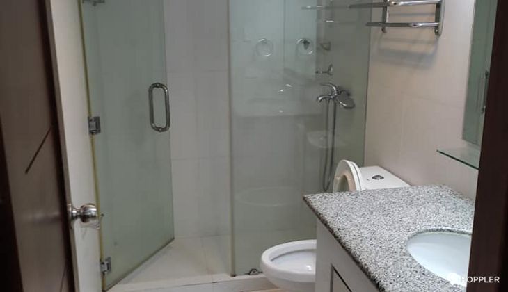 "2BR Condo for Rent in Makati Tuscany, Urdaneta Village, Makati"03