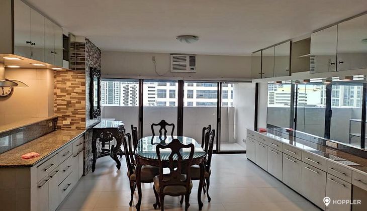 "2BR Condo for Rent in Makati Tuscany, Urdaneta Village, Makati"06